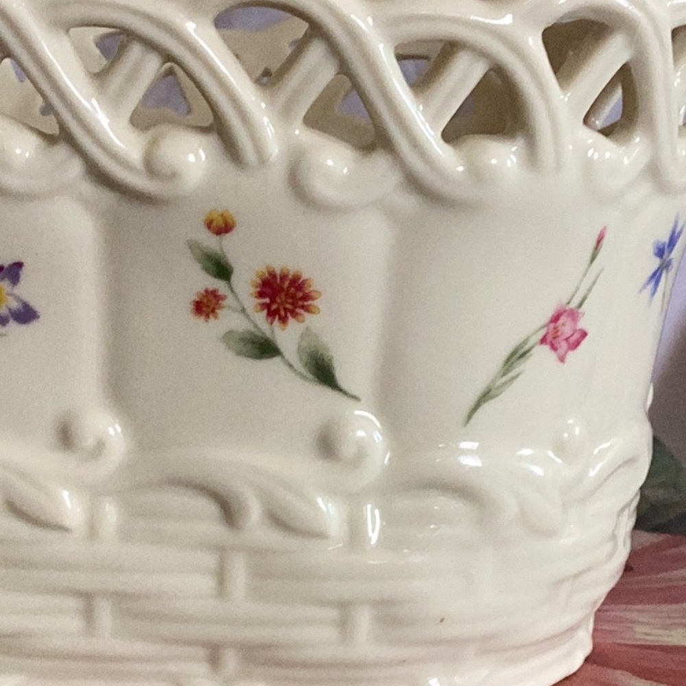 Lenox Posy Basket - Picture 9 of 9